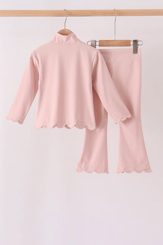 Pink scallped zipper active set