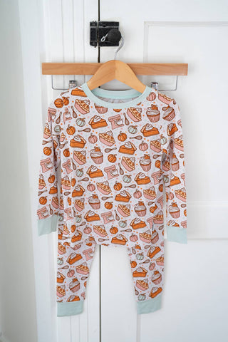 Holiday Baking | Two-Piece Set