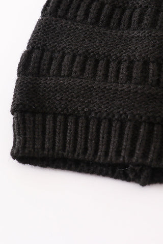 Black pompom cable beanie hat