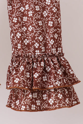 Brown Mallard Applique Ruffle Pants Set